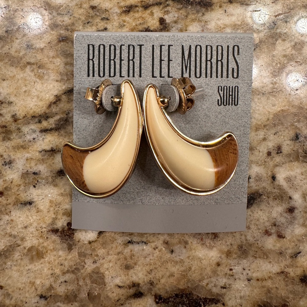 Robert Lee Morris Soho Cream and Gold Earrings - NEW